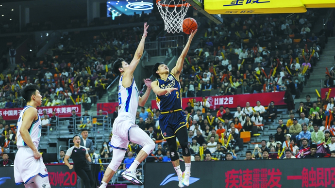 b体育网直播的CBA篮球比赛精彩画面